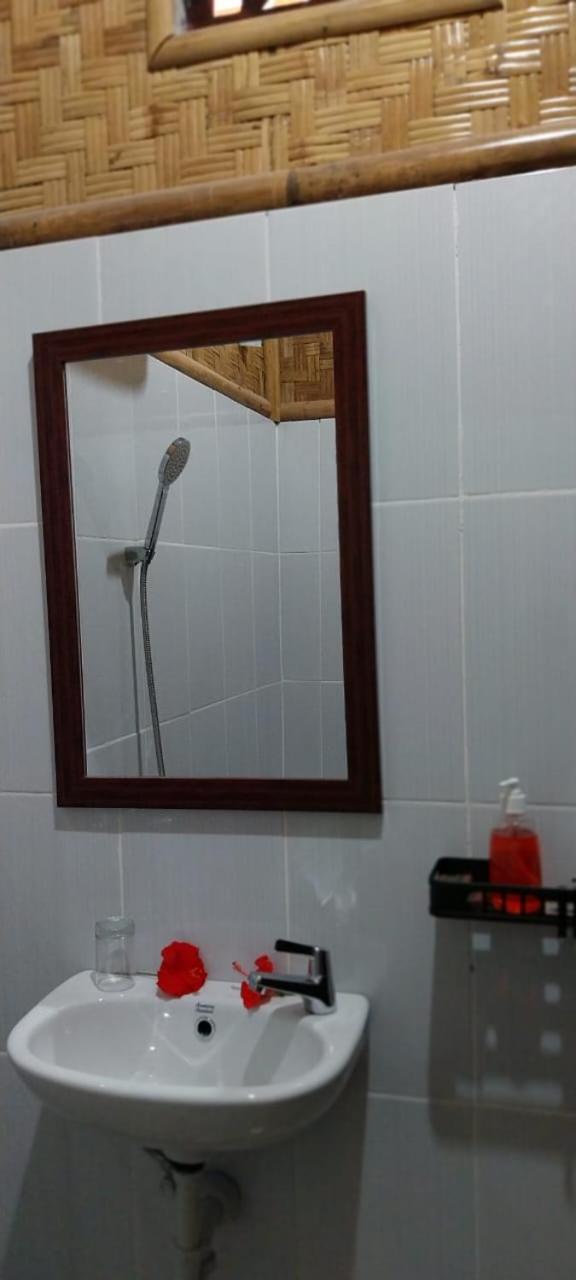 Pondok Sapta Sallaca Selat Zewnętrze zdjęcie